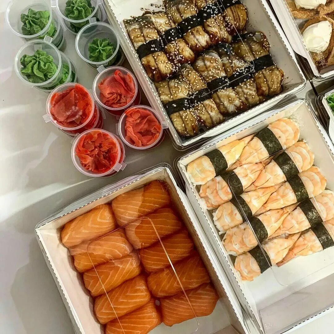 Как правильно их сушить. Развешивать белье после стирки. Вещи на сушилке. Засушенные цветы. Как правильно их сушить.