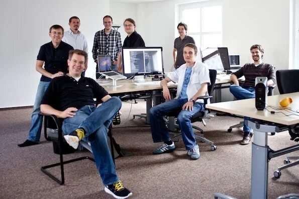 Команда разработчиков. Офис программистов. It компания. АЙТИ команда.
