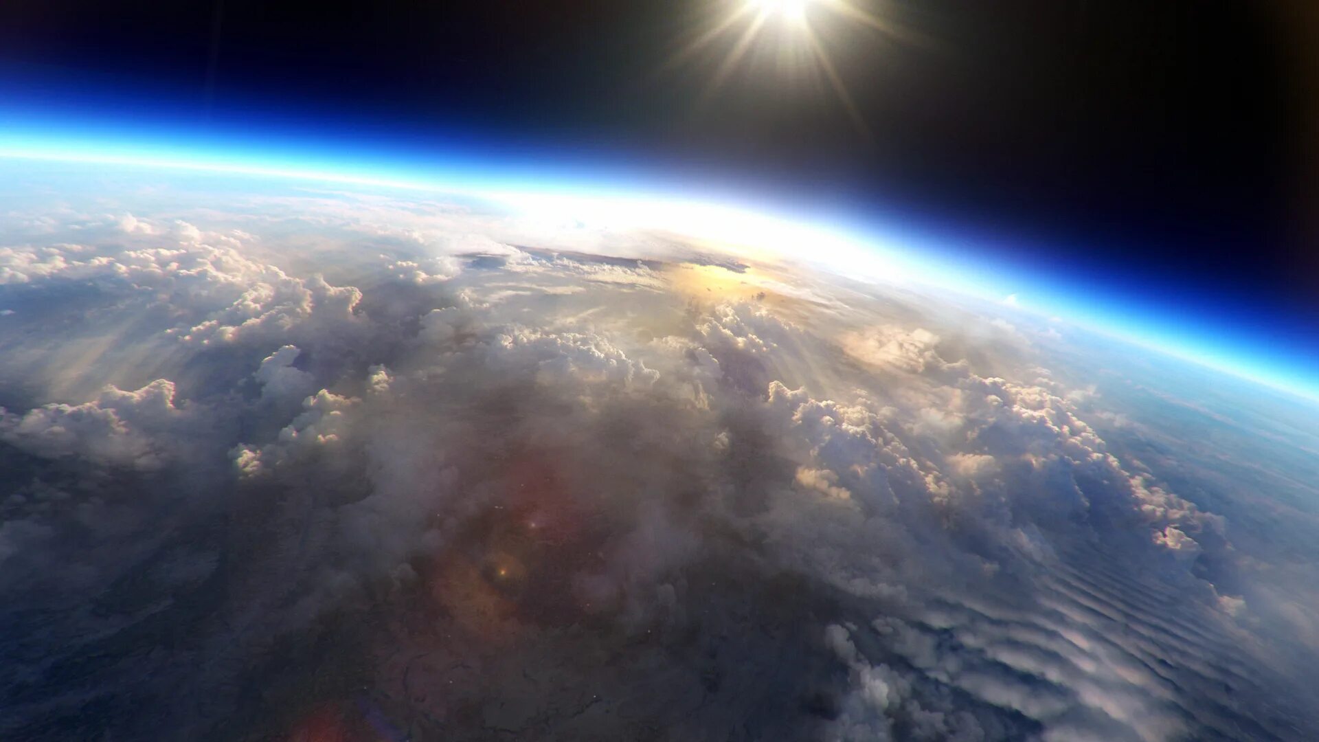 Стратосфера фото. Космос облака. Стратосфера земли. Вид из стратосферы.