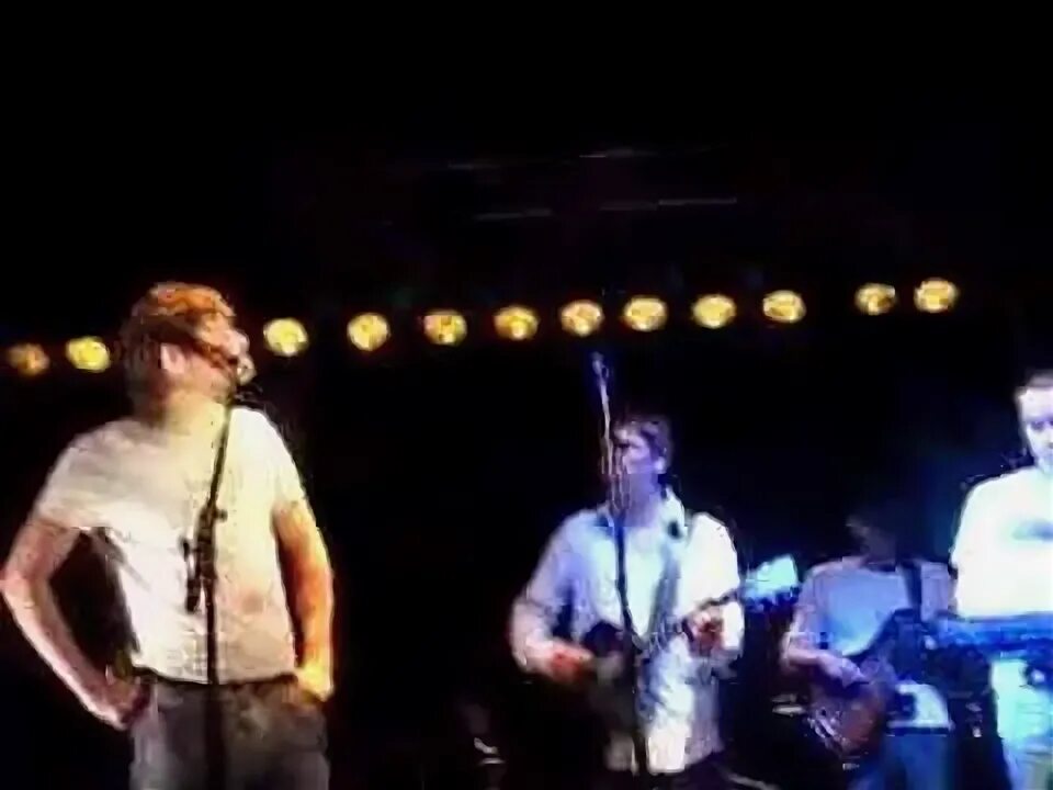 Uma2rman в городе дождь. Уматурман дождь раскачивает небо. кажется никогда уматурман. дождь раскачивает небо направо налево текст.
