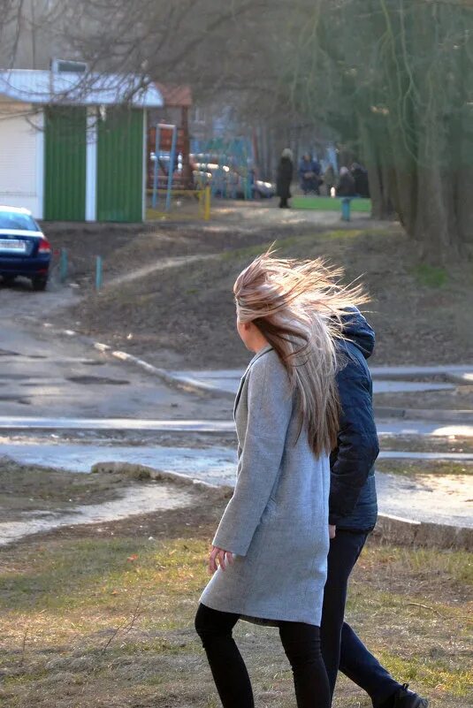 ветер ветер хулиган. короткие юбки и ветер. ветер хулиган статусы. ветер хулиган. ветер хулиган.