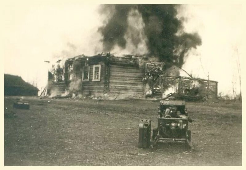 Хатынь в годы войны 1941-1945. Сожженные Белорусские деревни Великой Отечественной войне 1941-1945. Сожженные города деревни в годы войны 1941-1945. Оккупированные села в ВОВ 1941-1945. Фашистская деревня