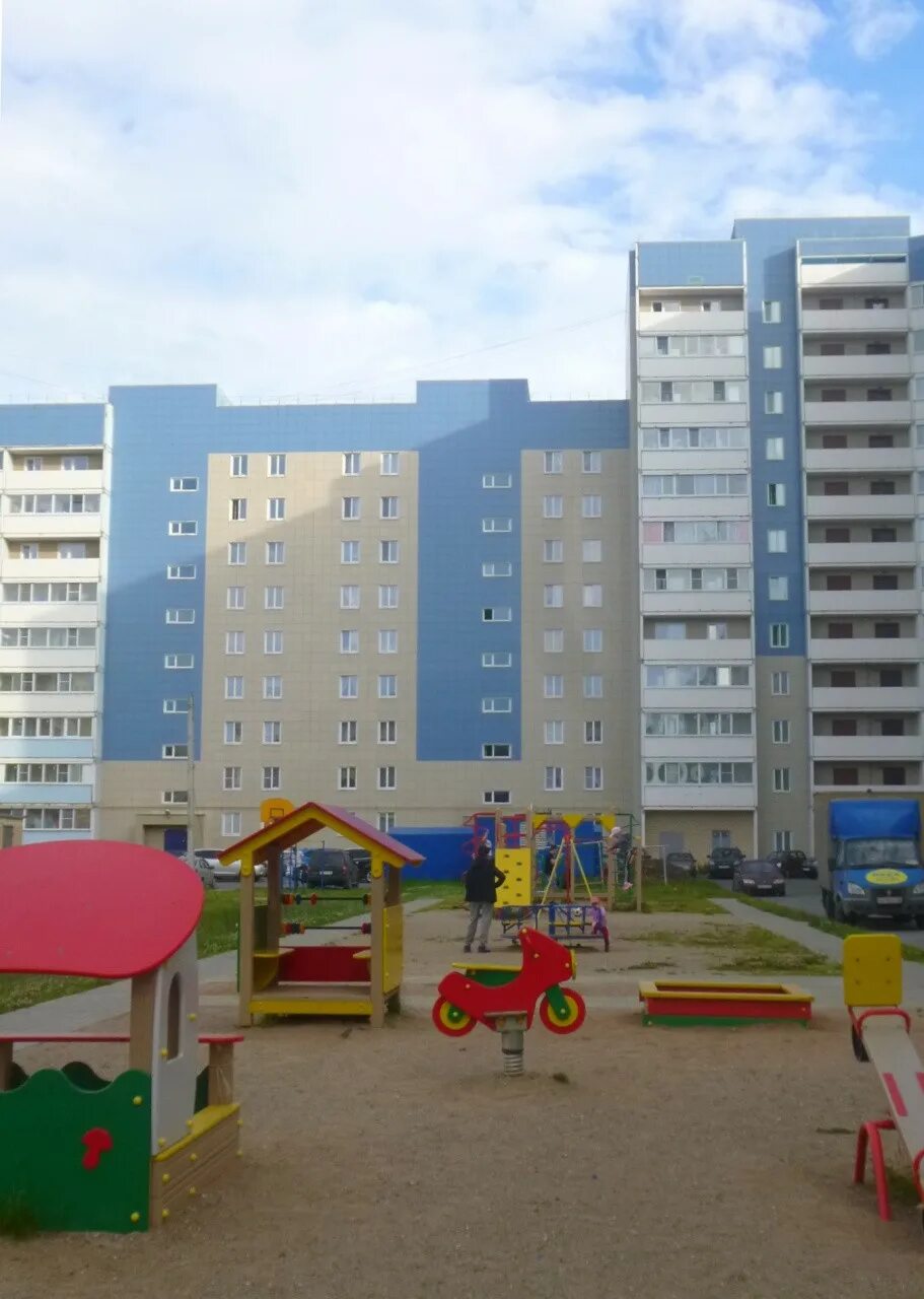 Октябрьский 82 квартиры. Октябрьский 82 череповец фото. Октябрьский проспект 82 череповец. Октябрьский 57б. Октябрьский 82 квартиры.