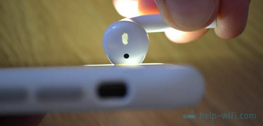 один наушник тише другого беспроводные. баланс звука в наушниках iphone. тихая наушники. Airpod 1 наушник. почему наушники стали тише.