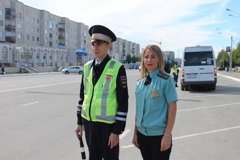 Судебные приставы ноябрьск сотрудники фото. Судебные приставы ноябрьск. Судебный участок №1 ямало-ненецкого автономного округа. Судебные приставы ноябрьск. Уфссп по ямало-ненецкому автономному.
