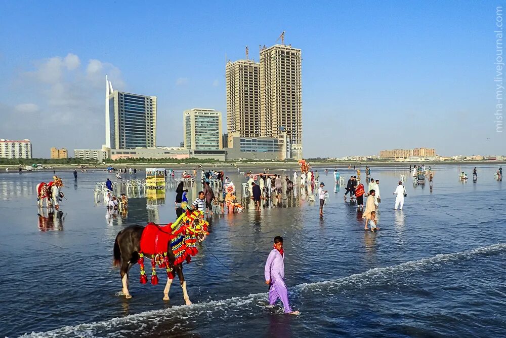 Столица пакистана. Порт карачи пакистан. Исламабад карачи. Карачи столица государства. Синд пакистан.