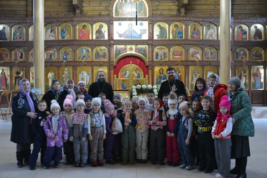 Церковь умиления богородицы. Молитовская благочиние умиление пресвятой богородицы. школа умиление волжский. молитовское благочиние церковь умиления.