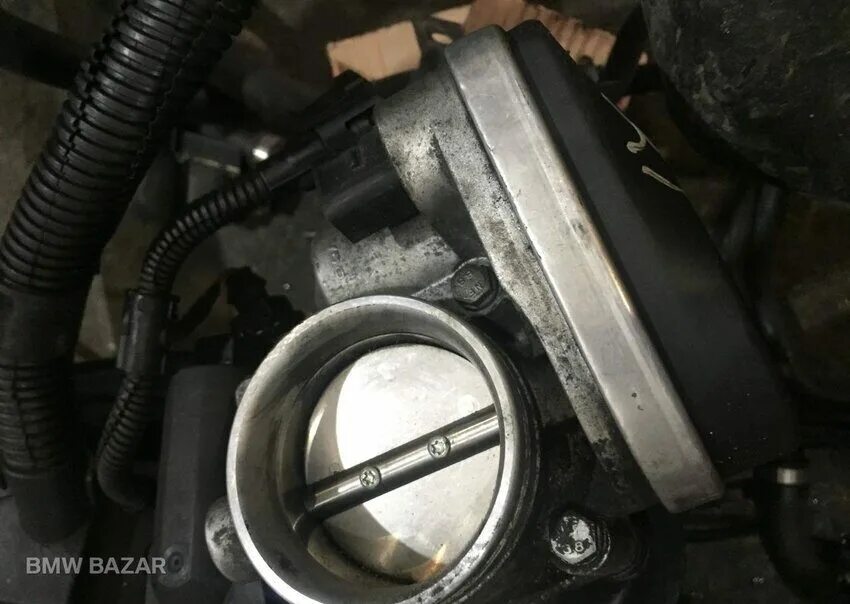 Дроссельная заслонка бмв е46. Заслонка bmw e60. Механизм дроссельной заслонки е36. Дроссель на бмв е90. Дроссельная заслонка бмв е46 n42.