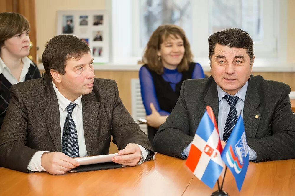 Ильинское городское поселение. Ильинское городское поселение. Глава поселения ильинское. Ильинский район день поселка конкурс чучело 2012. Ильинское сельское поселение белокалитвинского района.