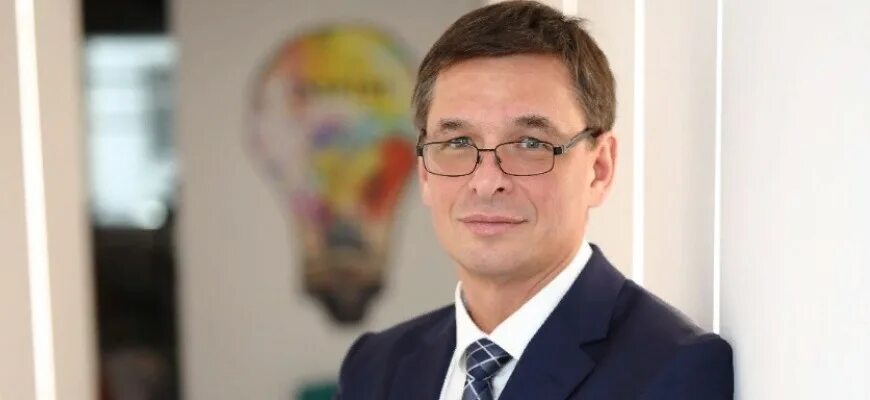 Юнисервис директор. Alexander capital. Отр млечин ведущий. Alexander capital. Alexander capital.