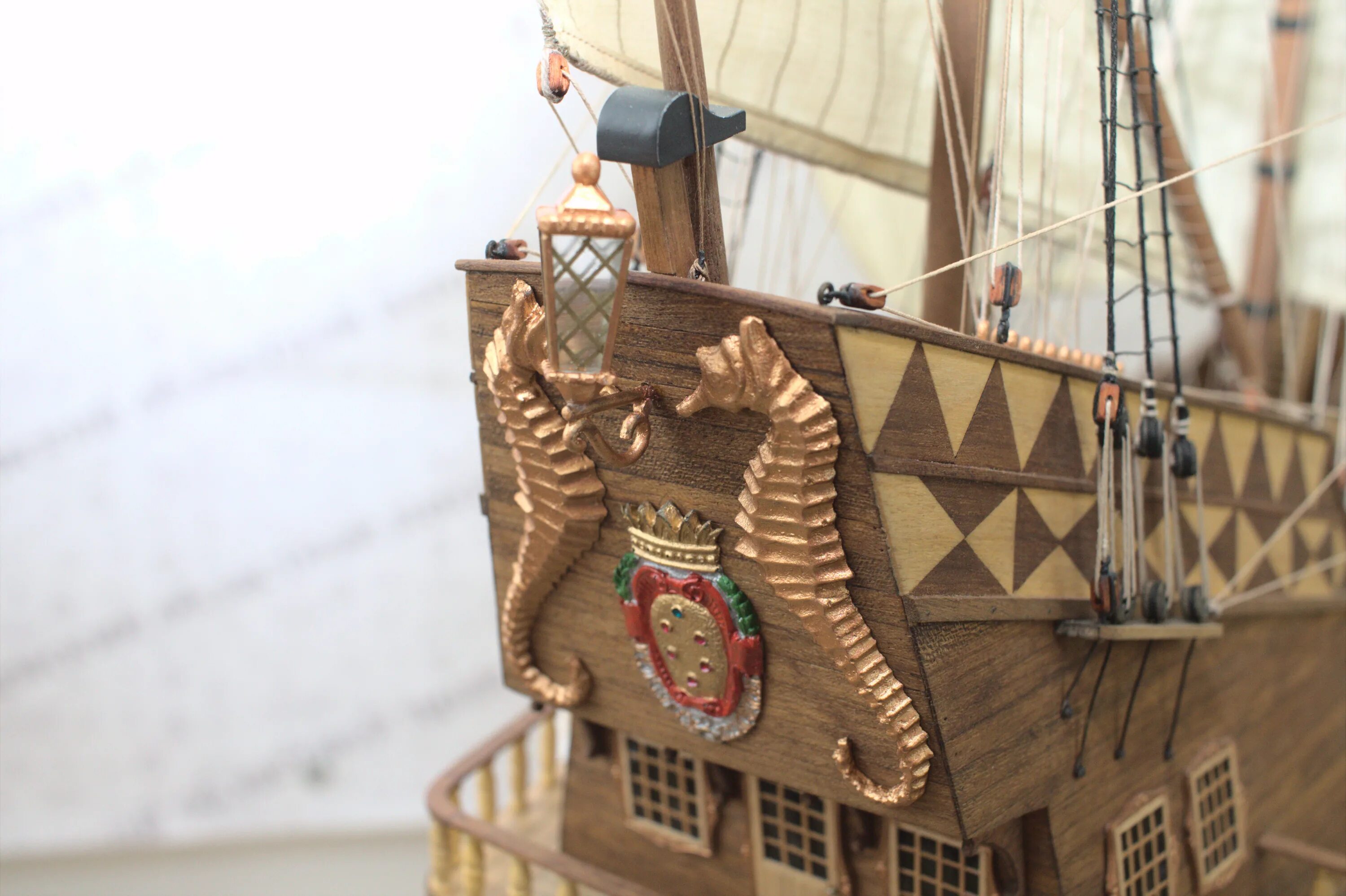 Wappen von hamburg корабль. Линейный парусный корабль великий князь константин. Великий князь константин корабль. Верфь на столе магазин. Верфь на столе магазин.