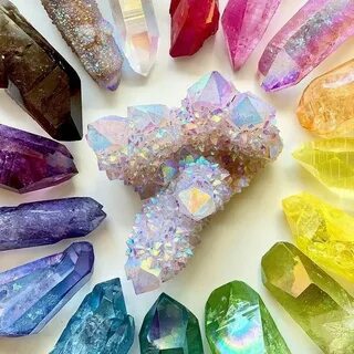 Различные драгоценные камни