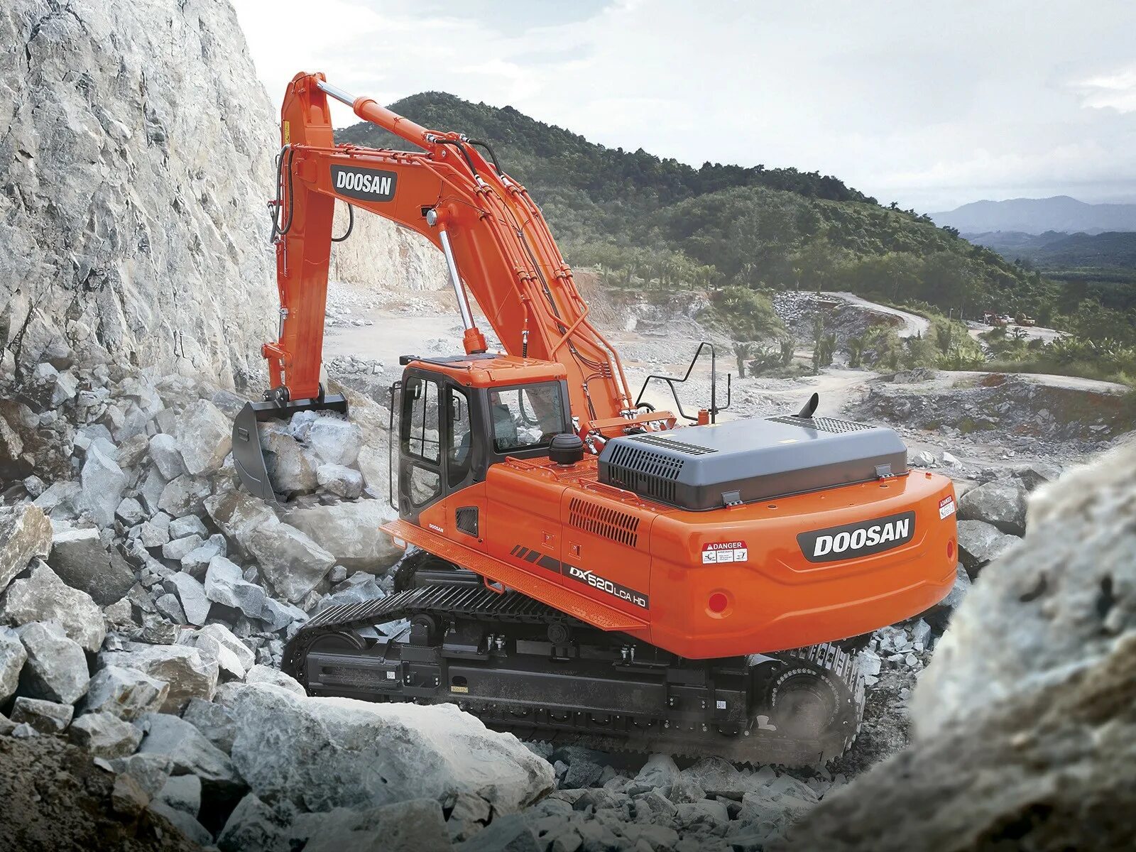 Doosan dx480. Экскаватор Доосан 480. Doosan dx520. Дусан dx520lca. Досан экскаватор