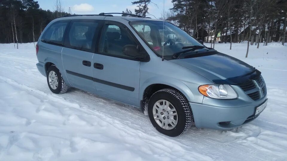 Караван ру. Додж Караван 3.3 2005. Dodge Caravan 2004. Додж Караван 2004. Додж Караван 2004 года.