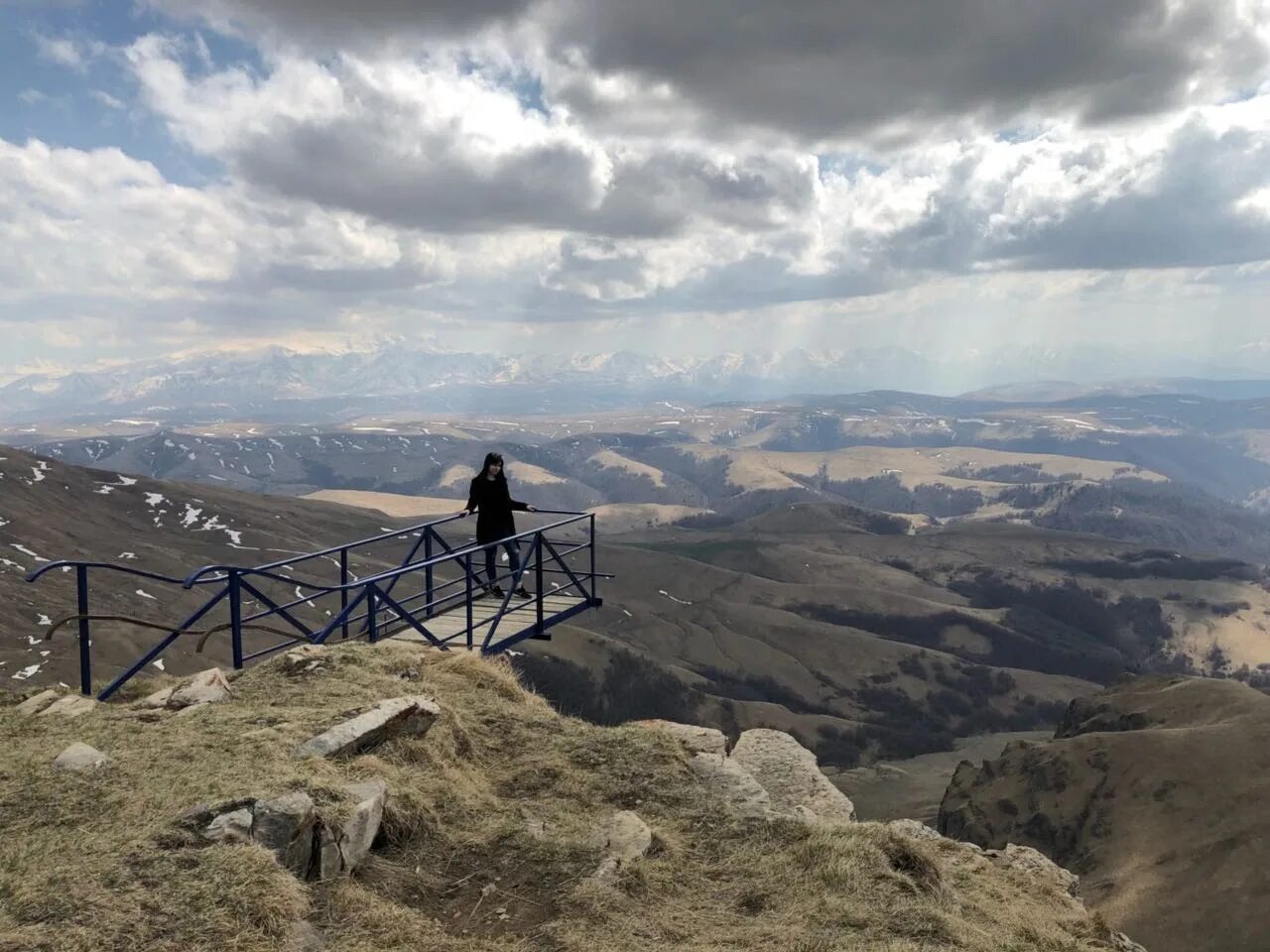 Погода бермамыт. Плато Бермамыт. Плато Бермамыт в Карачаево-Черкесии. Дорога малка Бермамыт. Мыс Бермамыт.