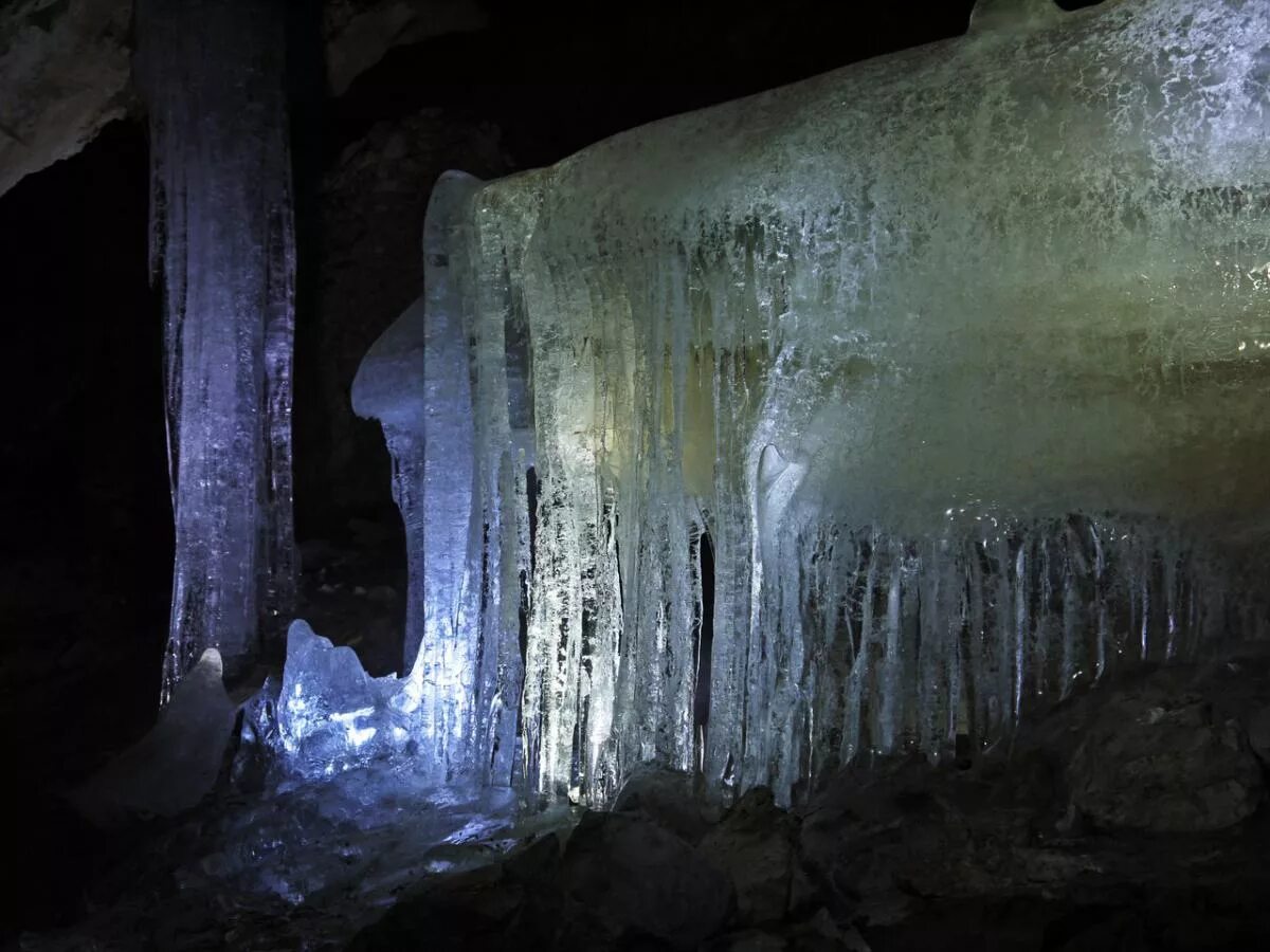 пещеры копья. пещера. стерегущее копье в хабаровском крае. пещеры копья. ашинский пещерный комплекс.
