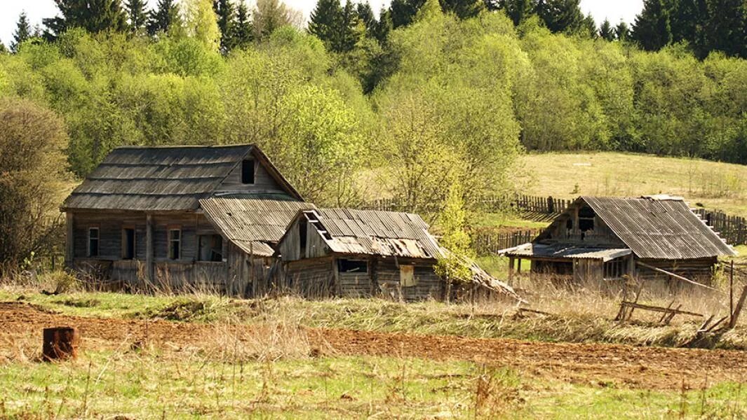 Брошенные земли россии. Исчезнувшие деревни Вологодской области. Заброшеные деревни Вологодской области. Заброшенные деревни и села Новолялинского района. Заброшенные деревни Башкирии.