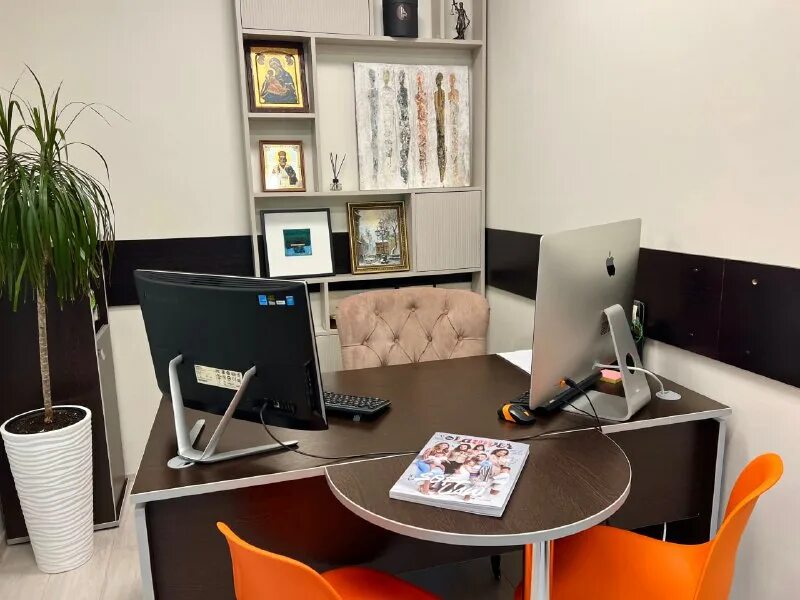 Рабочее место управляющего. Совещание по видеоконференцсвязи. Рабочее место управляющего. Рабочее место управляющего. Пульт диспетчерский дисп.