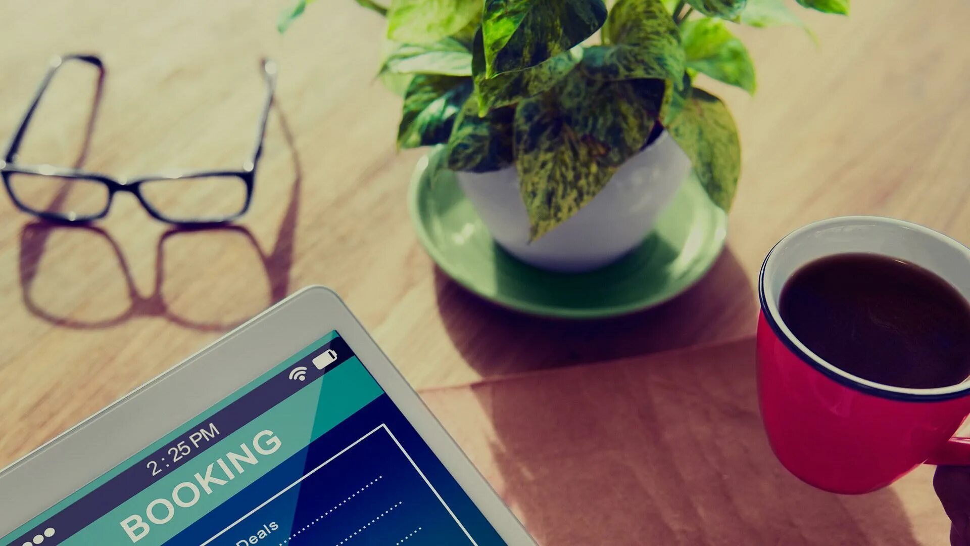 Приложение отеля. Самостоятельно бронируем отели. Красивое оформление брони отеля. Booking отели. Самостоятельно бронируем отели.