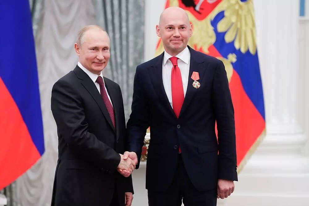 Включи видео с путиным