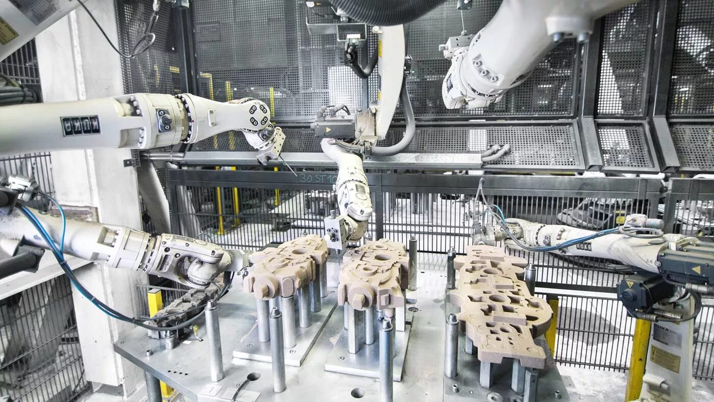 Цех роботов. Роботы в промышленности. Роботизация производственных процессов. Автоматизация и роботизация технологических процессов. Роботизированный цех.