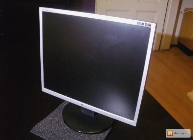 L1730s монитор. Настройка lg flatron. Монитор lg flatron w1943ts-. Монитор lg e1910. Монитор lg flatron как подключить флешку.