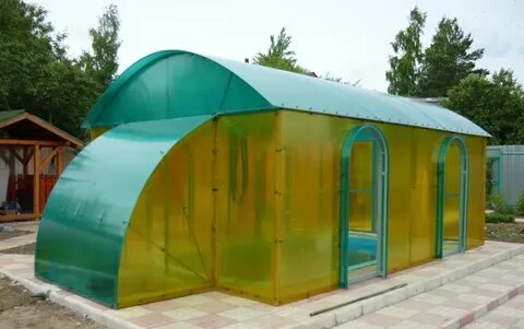 Желтая теплица