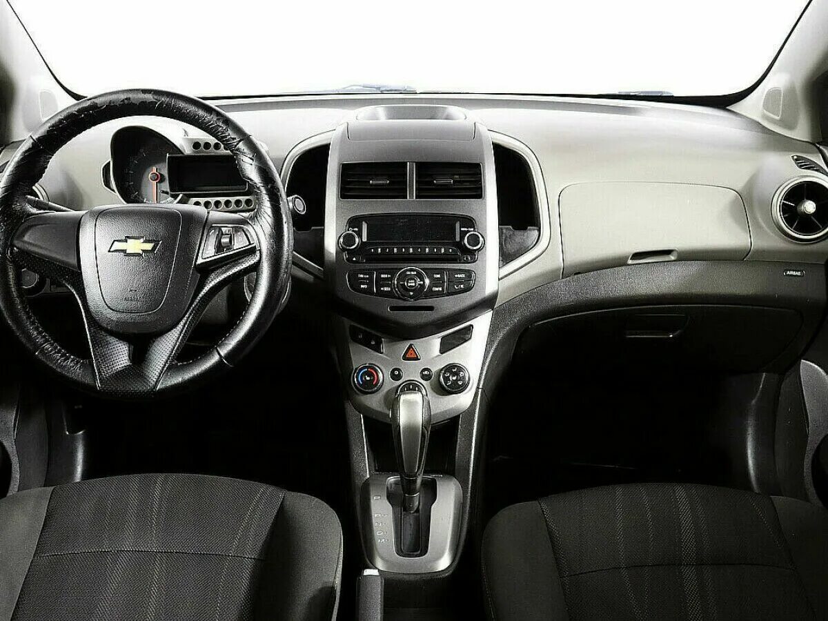 Chevrolet aveo t300. Chevrolet aveo t300. Авео т 300 автомат. 6. Chevrolet aveo t300.