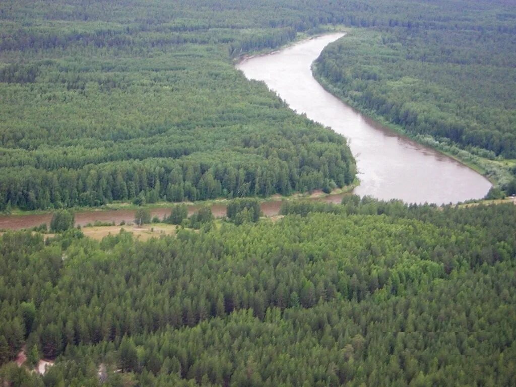 Реки эр. На речке. Река щучья ямал. Город эйр шотландия. Река тура тюменская область.
