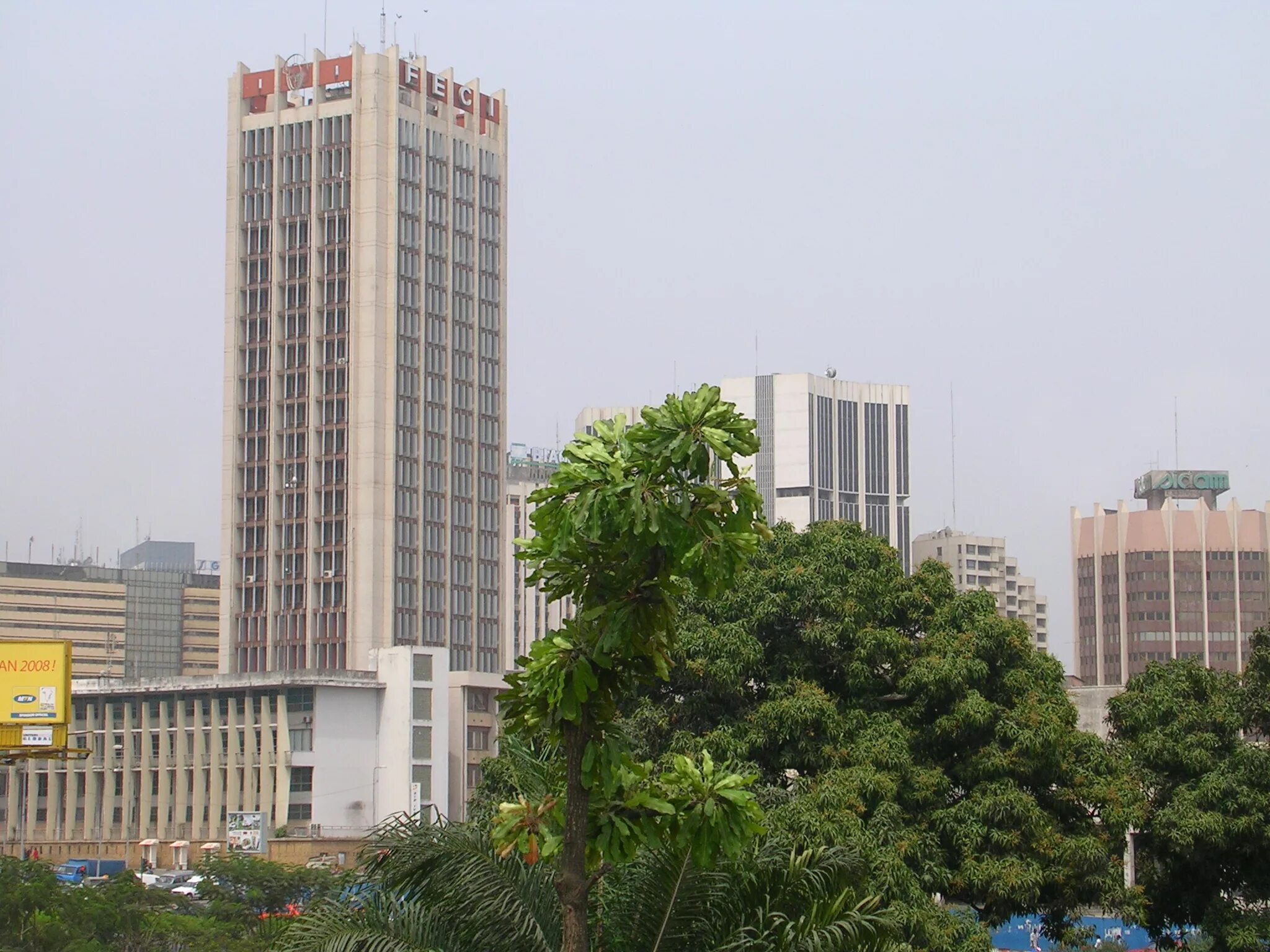 Оон 2000. Абиджан кот-д Ивуар. Абиджан университет. Ниамей небоскребы. Абиджан фото.