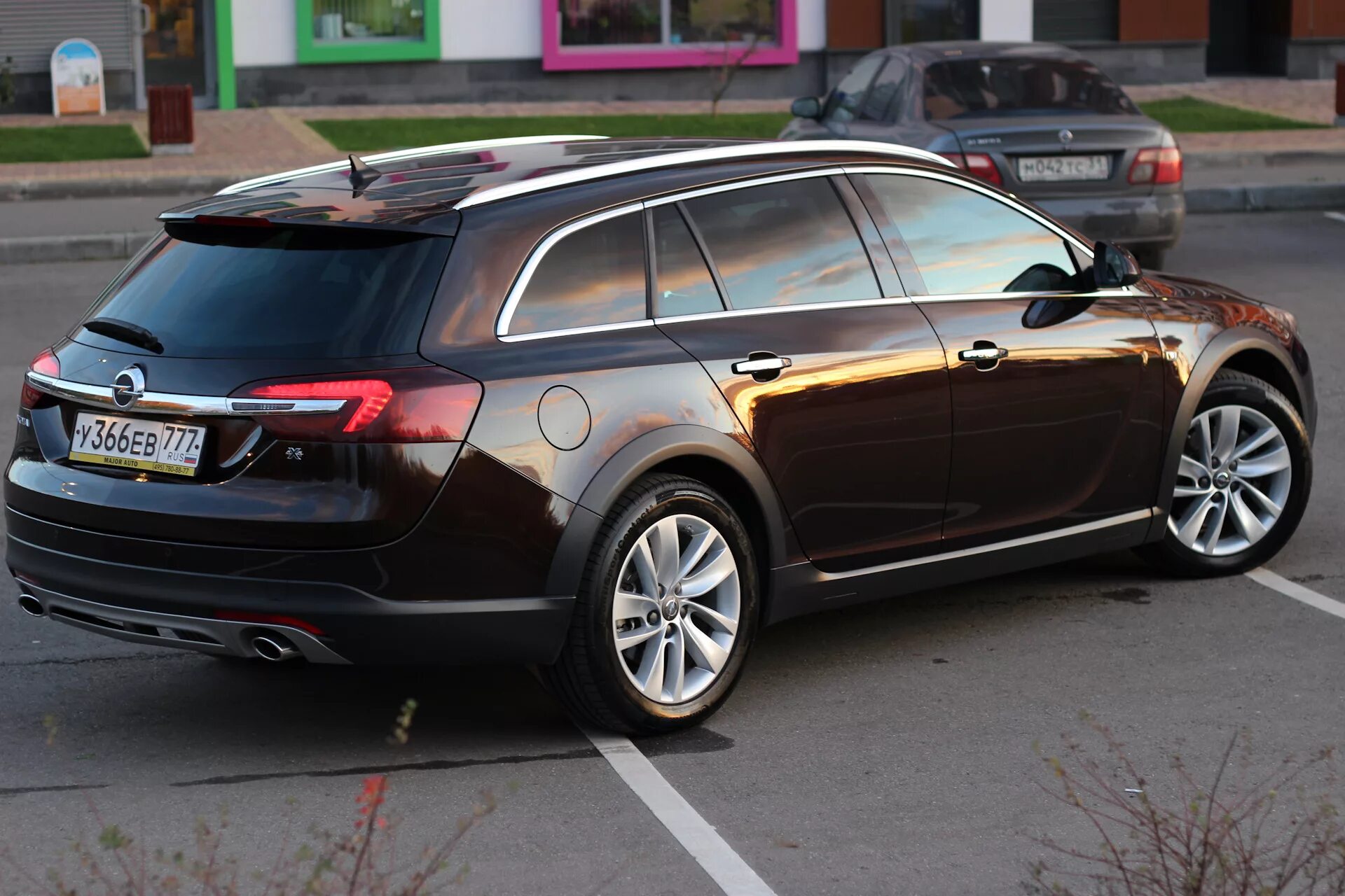 Инсигния универсал. Opel Insignia Country Tourer. Opel Insignia Country Tourer 2014. Опель Инсигния Кантри Турер 2014. Opel Insignia Country Tourer 2015.