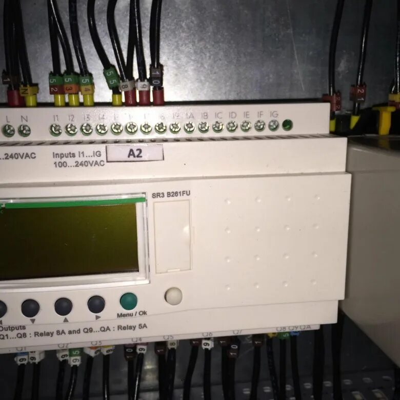 Schneider zelio logic. Zelio sr3 b261fu. интеллектуальное реле zelio logic sr3b261bd. реле модульный типа sr3b261fu zelio logic реле schneider electric. программируемые реле шнайдер zelio logic.