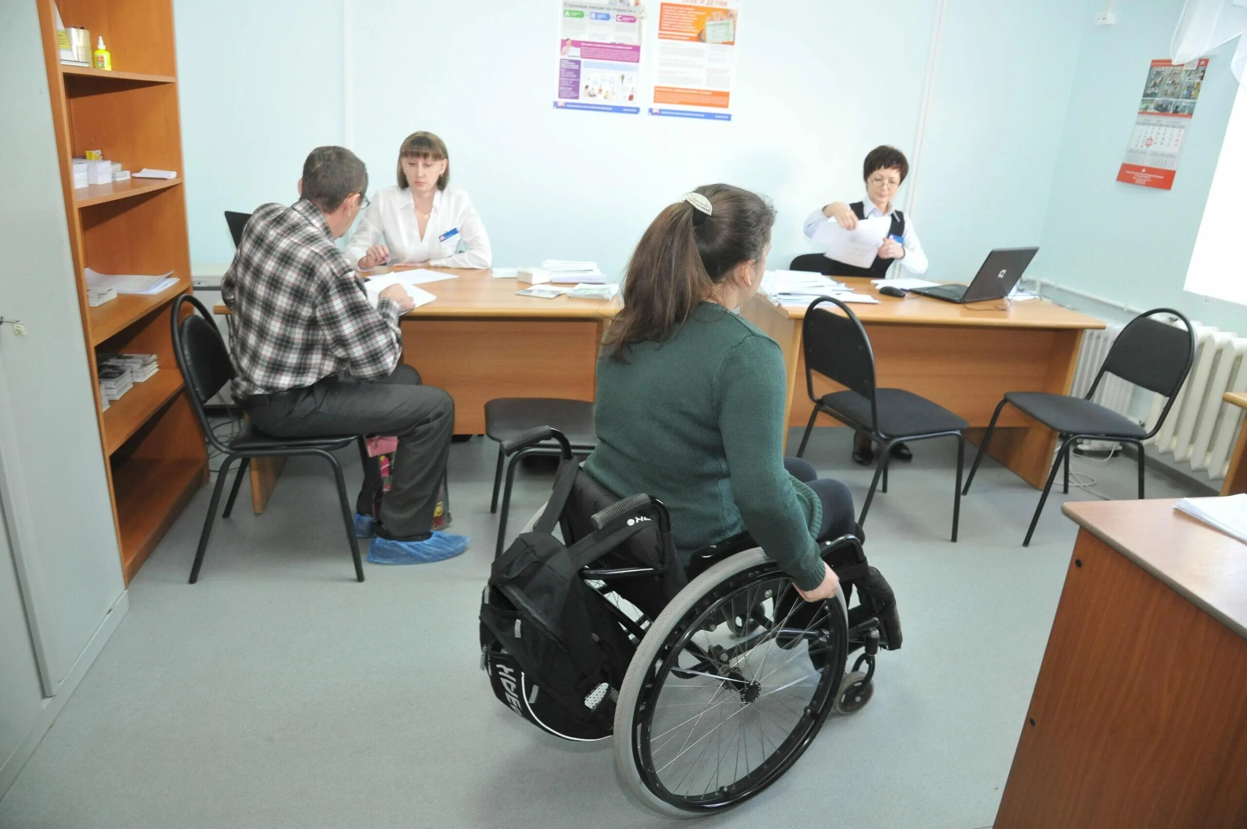 Какие инвалиды трудоспособные. Медико-социальная экспертиза инвалидов. МСЭ инвалидность. Комиссия МСЭ. Инвалиды в России.