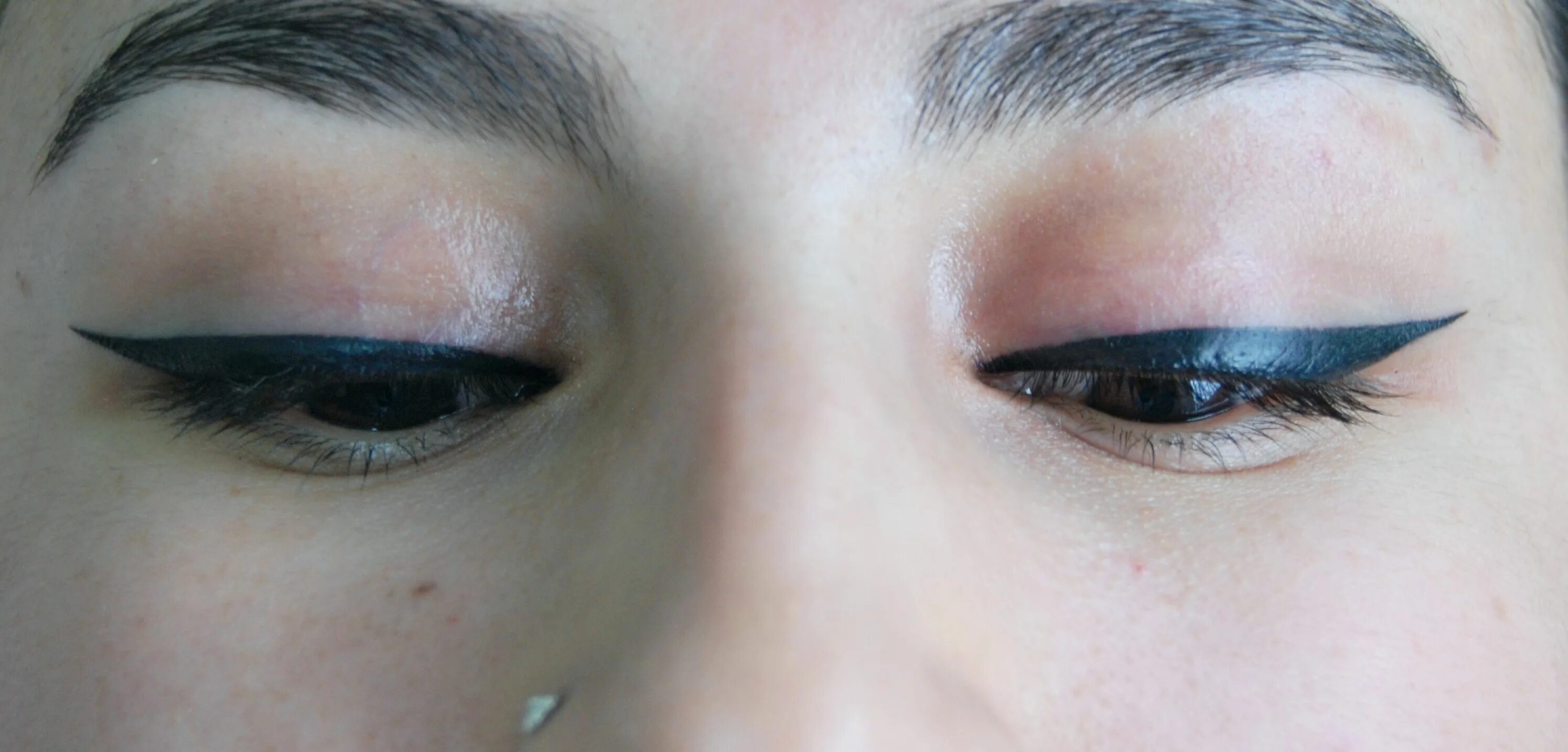 Татуировки на веках глаз. Тата на веках. Тата на веках. Тата на веках. Тата на веках.