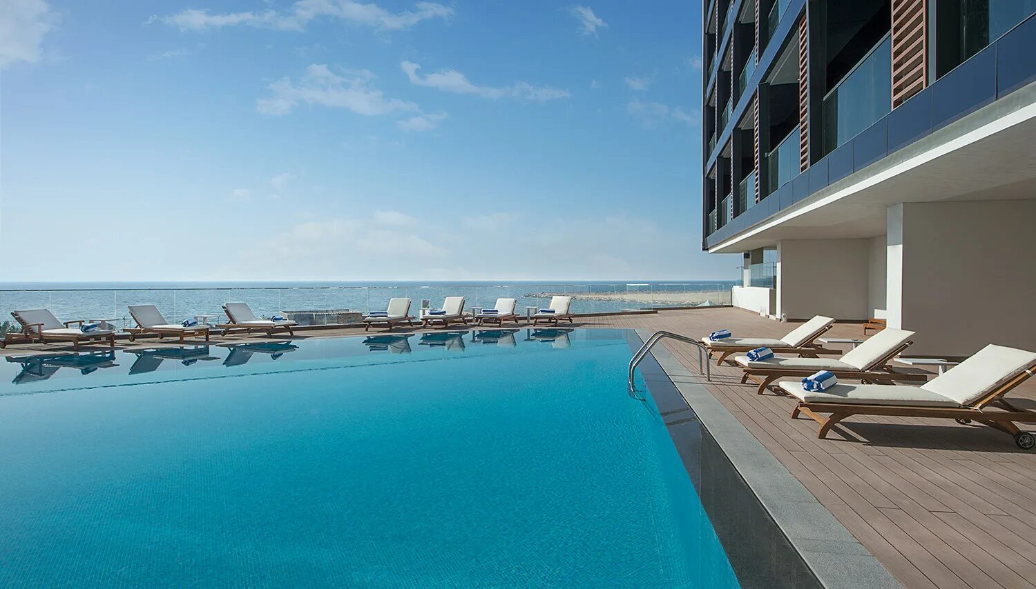 Garden ajman corniche 4 оаэ. Отель в аджмане wyndham garden. wyndham garden ajman corniche аджман. wyndham garden ajman corniche 4 оаэ. wyndham garden ajman corniche 4 аджман 2025.
