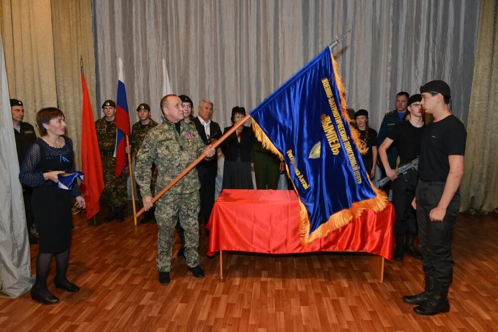 Впц вымпел. Флаг ВПЦ Вымпел. Центр Вымпел Горно-Алтайск. Вымпел Горно-Алтайск военно-патриотический клуб. Боевое братство Республики Алтай.