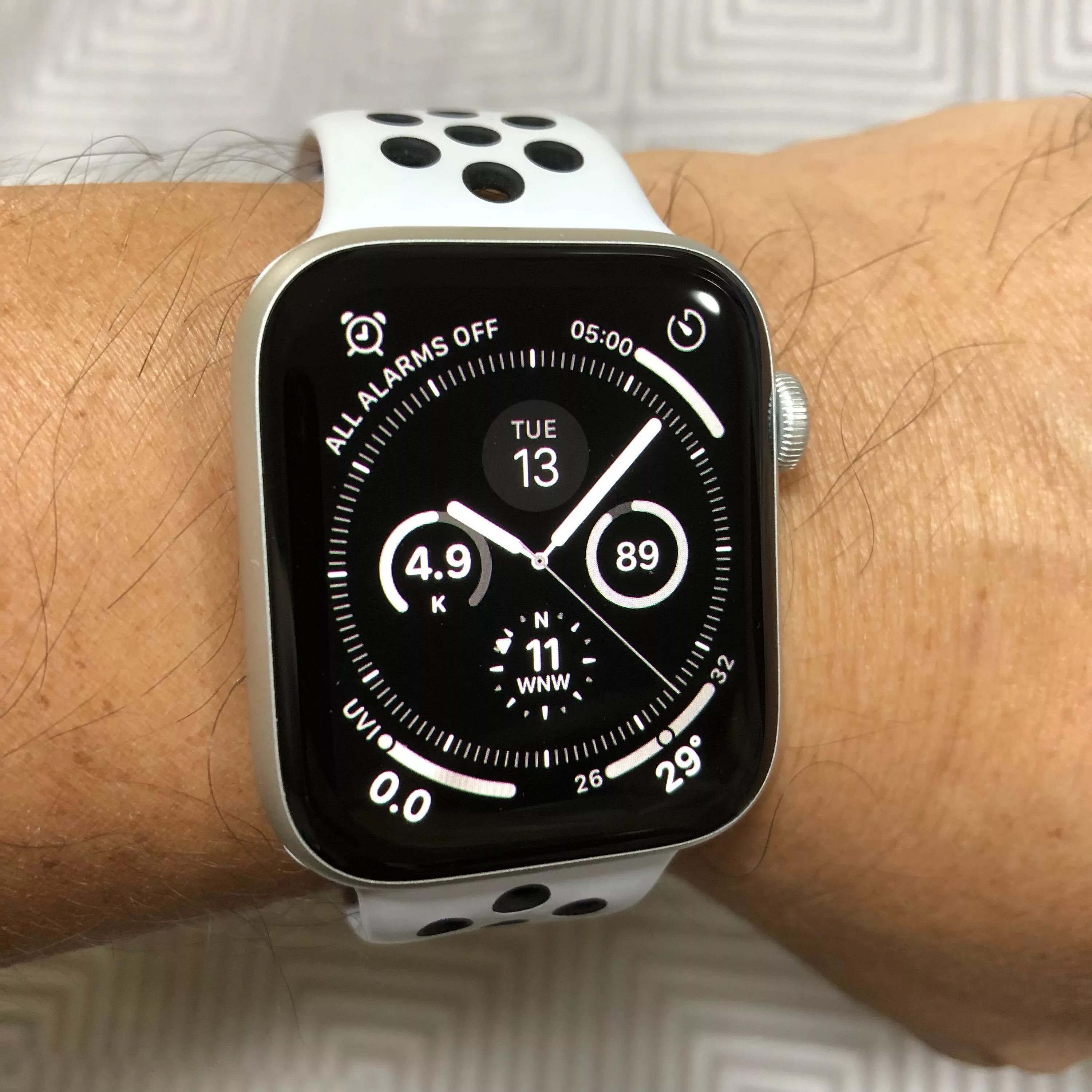 Apple watch se 44mm Nike. Apple watch Series se 44mm. Часы эпл вотч se 44. Apple watch se 44mm White. Series 6 40mm