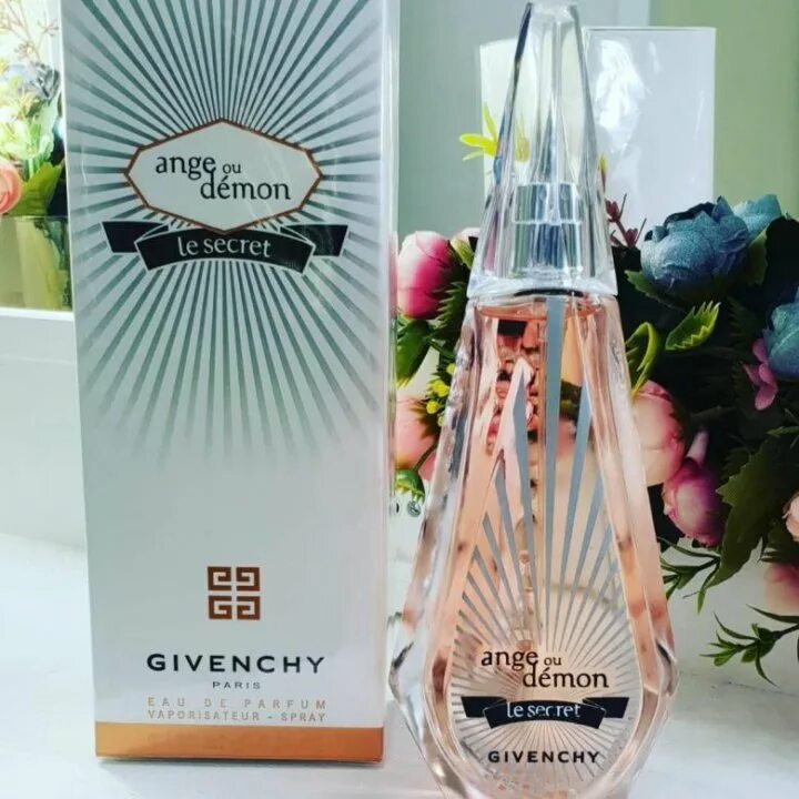 Ange ou demon secret отзывы. Givenchy ange ou Demon le Secret 100. Духи Givenchy ange ou Demon. Ange ou Demon le Secret Givenchy 100мл. Парфюм дживанши ангел и демон Ле Сикрет.