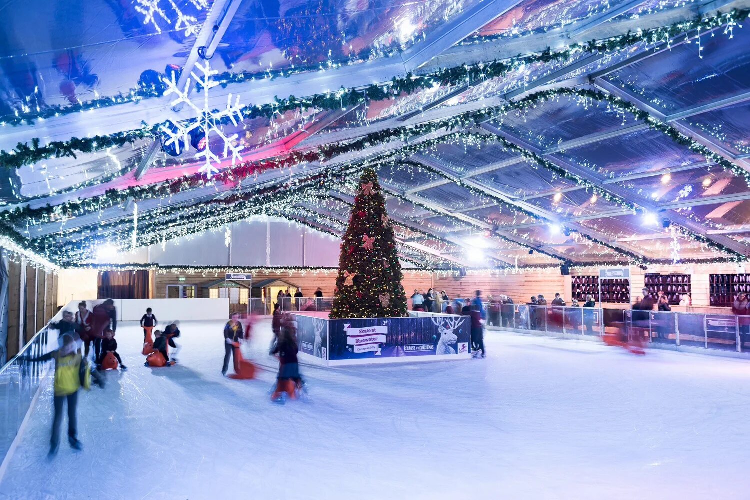 Каток новый цена. Ice Skating Rink. Коток. Каток. Современный каток.