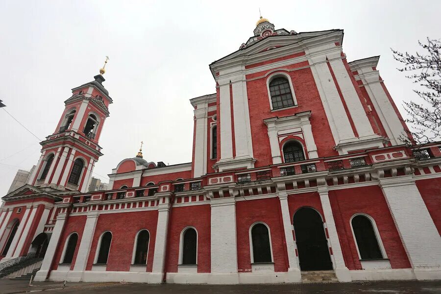 вознесенская церковь метро серпуховская. храм вознесения за серпуховскими воротами (москва). храм вознесения за серпуховскими воротами (москва). храм вознесения господня за серпуховскими воротами доменико трезини. храм вознесения господня за серпуховскими воротами доменико трезини.