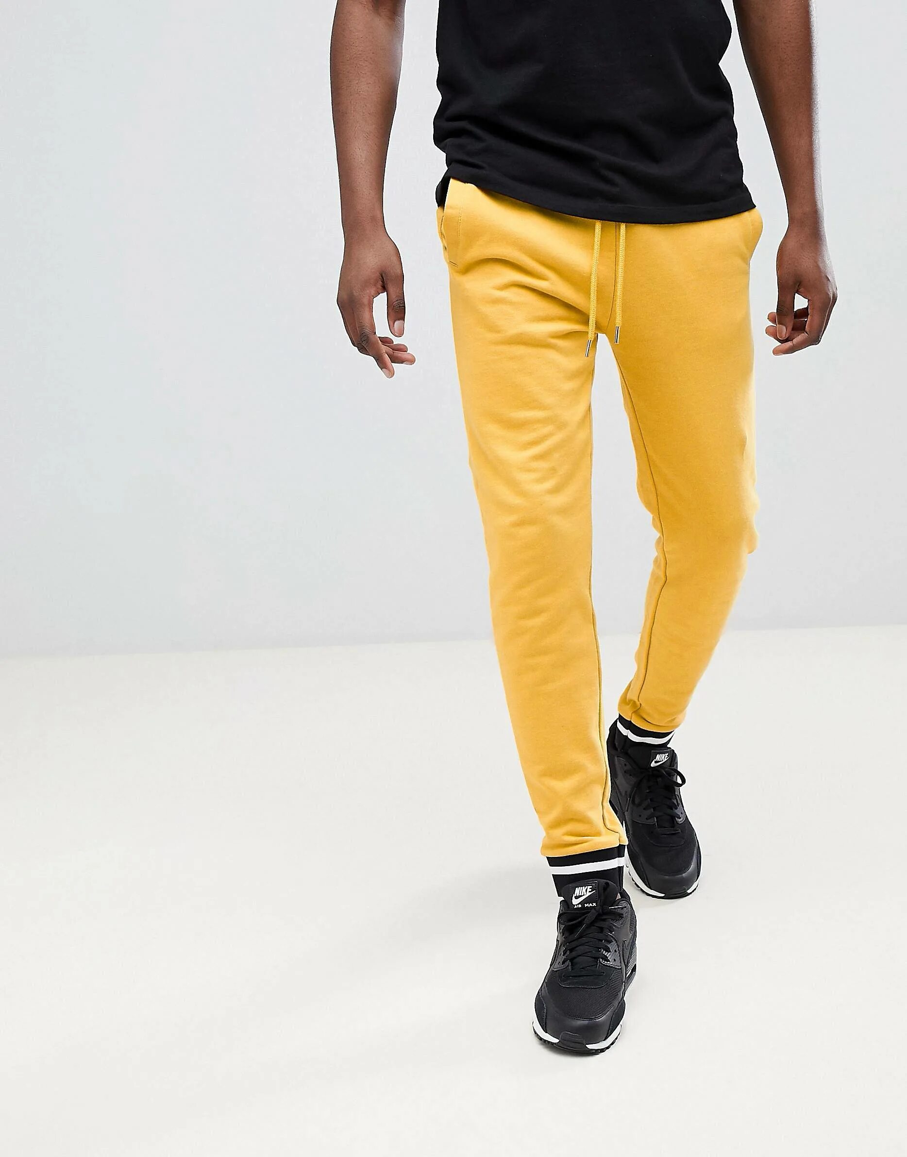 Штаны adidas Originals мужские жёлтые. Джоггеры ASOS Design мужские. Брюки мужские желтые ASOS. Джоггеры HM желтые.