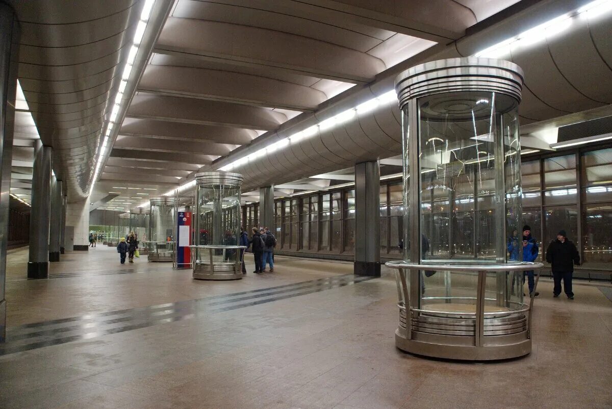 Метро воробей