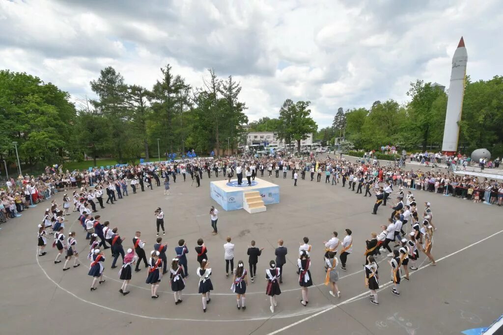 Подслушано власиха московская область. Весенний бал Власиха. Власиха. Городской округ Власиха. Власиха Московская область.