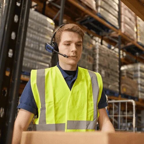 Технология pick-by-voice. Голосовая технология на складе. Голосовое управление складом оборудование. Voice picking. Pick by voice на складе.