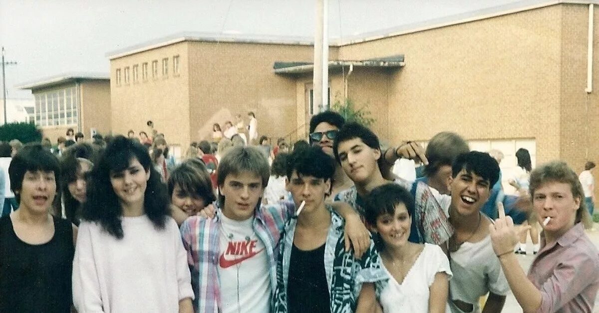 Фотография 1988 года. 80е школа Америка. Школа 90 x США. Америка в 80-е годы Эстетика школа. \Подростки 80 е США школа.