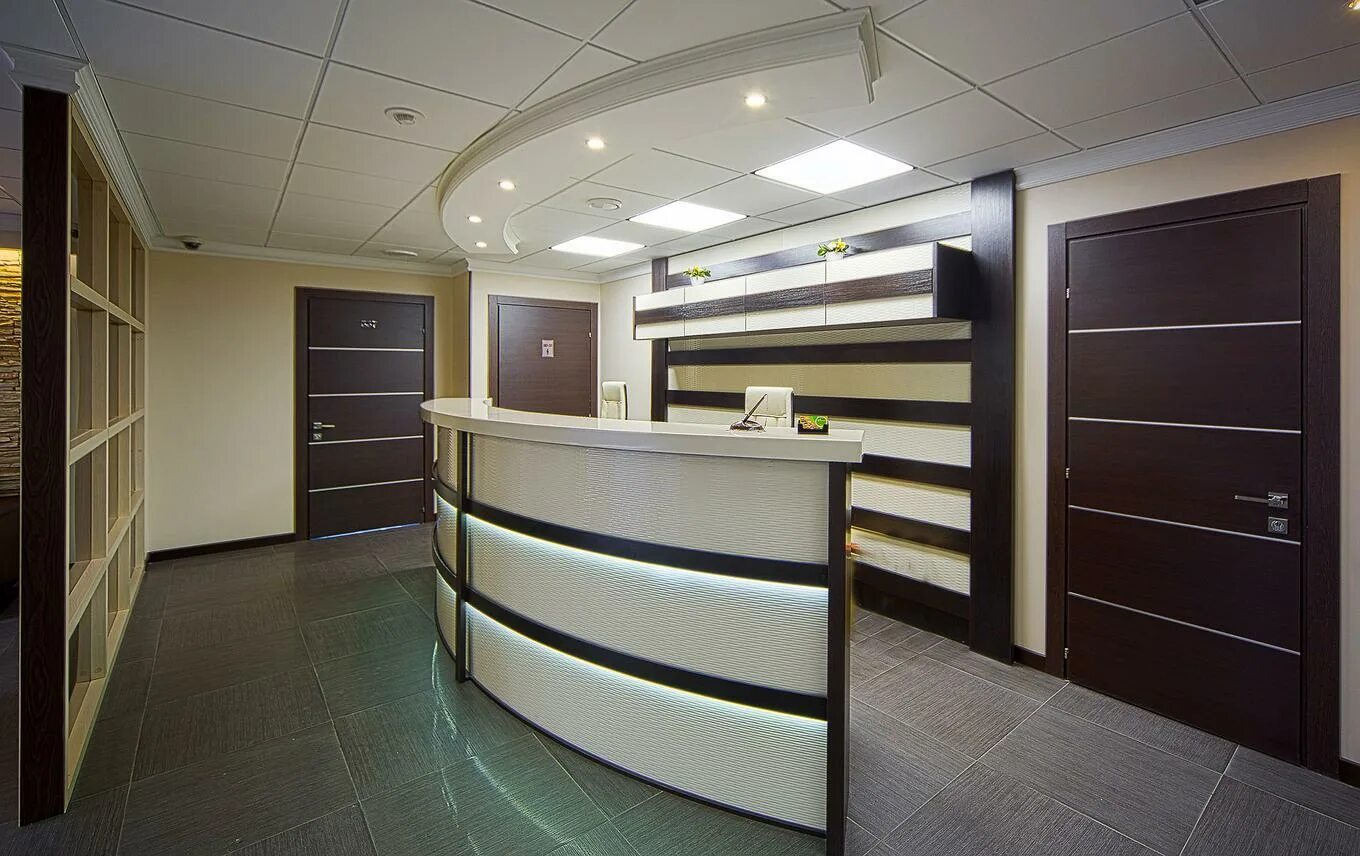 варианты арендаторов. навигация в офисном центре. показ квартиры риэлтором. варианты арендаторов. навигационная панель в торговом центре.