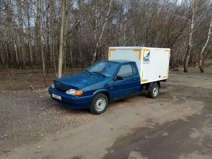 Машина с будкой