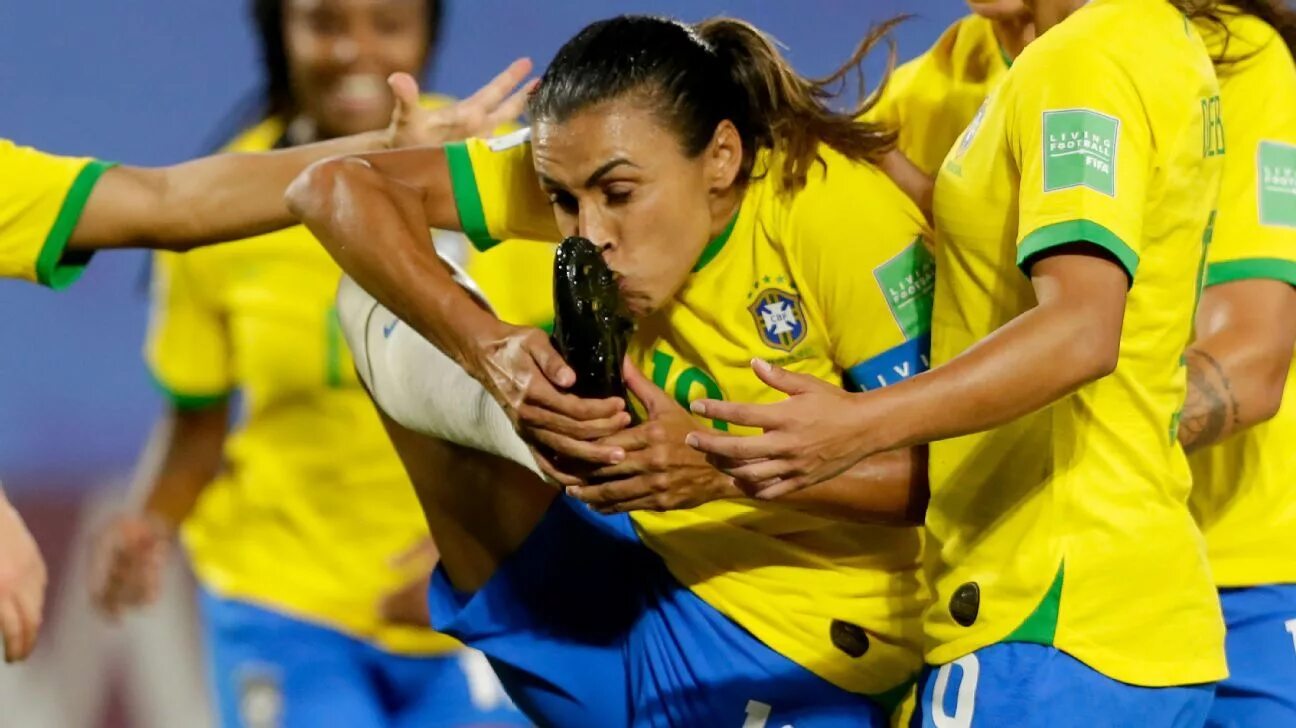 During 00. Женщины Бразилии. Италия Бразилия футбол афиша женщины. Jamaica FC Brazil women. Brazil vs Panama FC women.