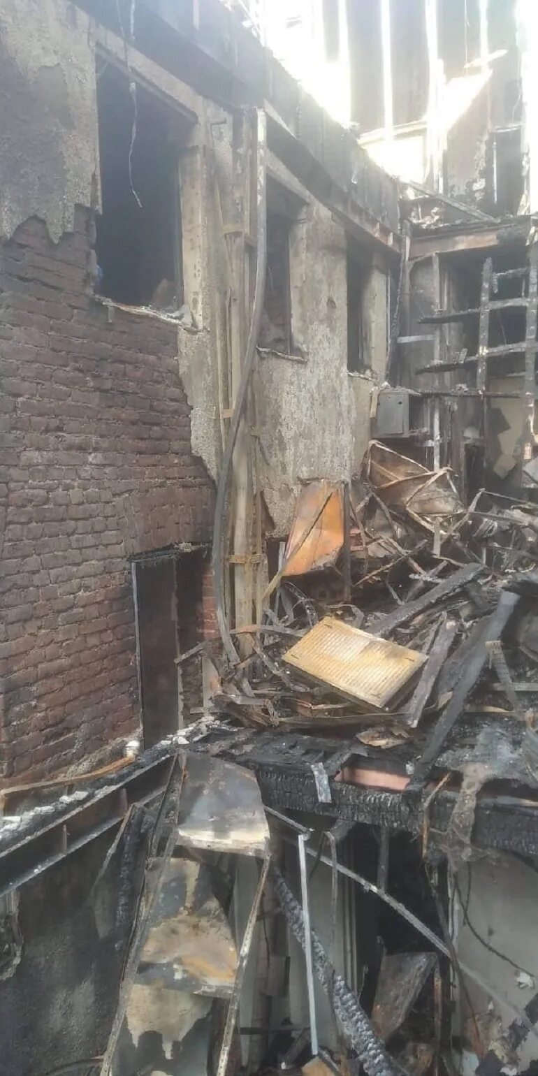 Поджог на лиговском. Лиговский 44 пожар. пожар на лиговском проспекте сейчас. пожар на лиговский 44 массандра. пожар на лиговский 44б.