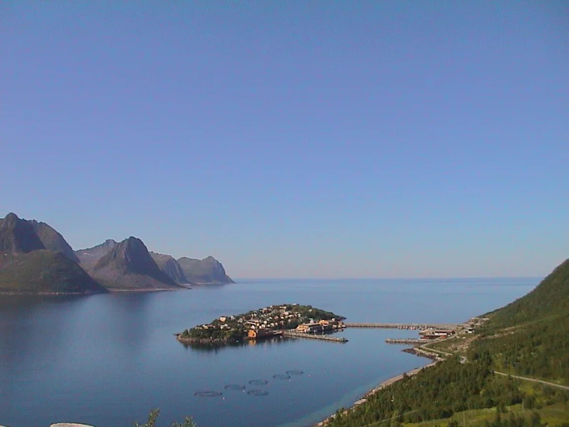 Torsken. ХУСОЕ. Senja Island. Хусь картинка.